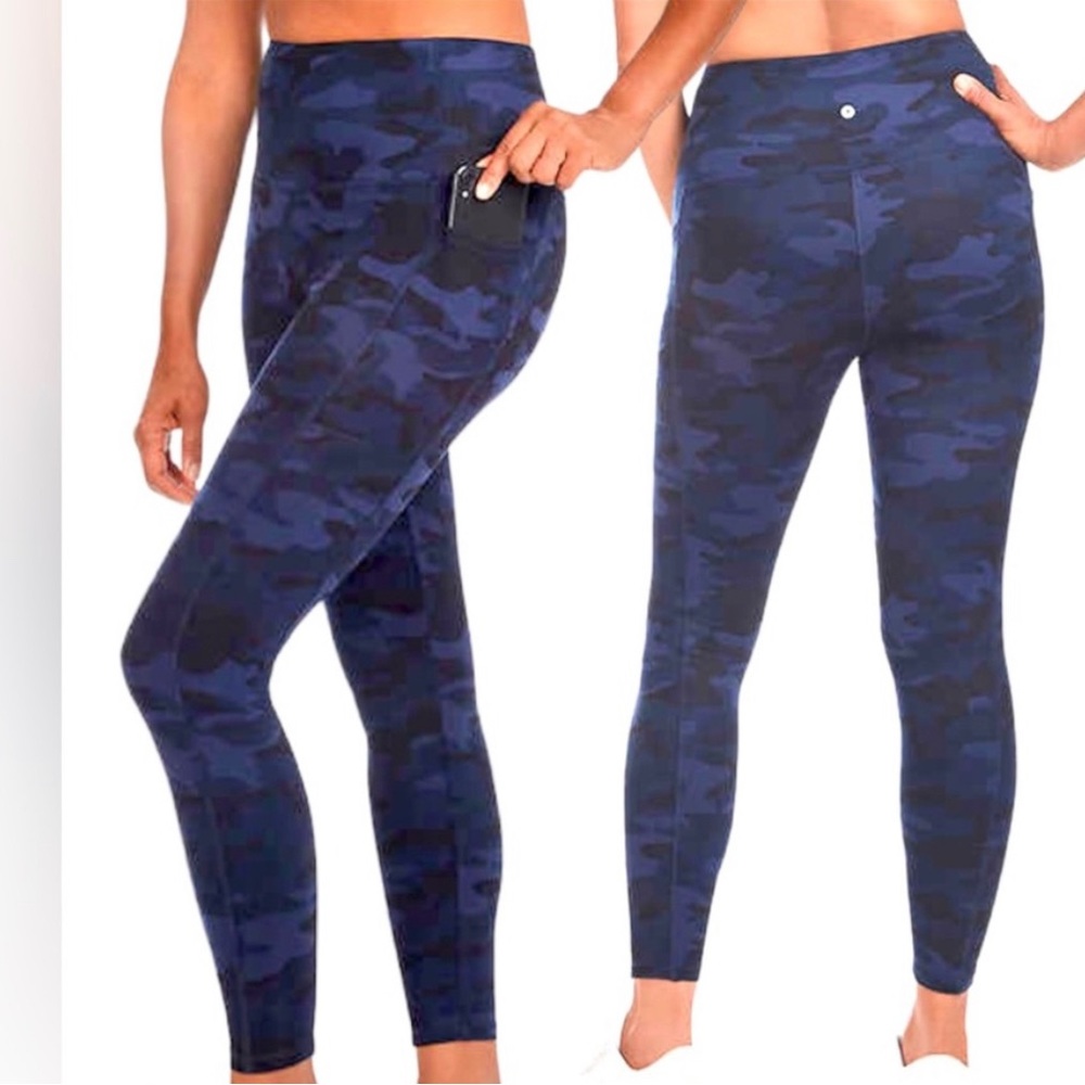 Blue camo performance leggings with pockets